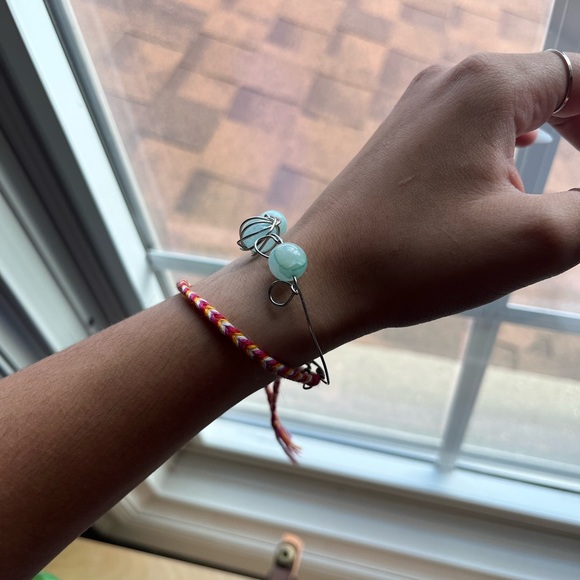 wire bracelet - Picture 2 of 2